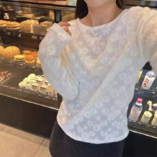 气质白色上衣内搭打底衫女装秋冬季2026新款休闲时尚百搭蕾丝t恤