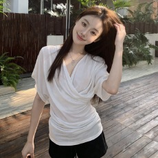 批发红人馆短袖<b class='q'>t</b><b class='q'>恤</b>女2026新款夏季穿搭白色v领韩系修身气质设计感上衣