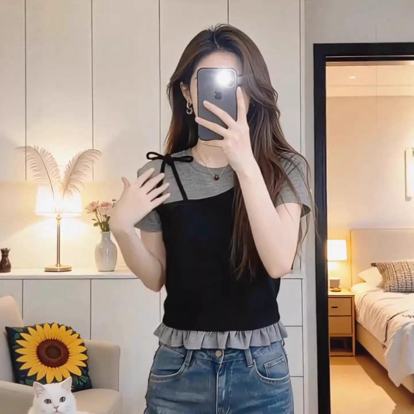 한 부서 프릴 패치워크 페이크 레이어드 반팔 티셔츠 2026 년 여름 새로운 디자인 센스 쇼트 스타일 맨위 여성 의류
