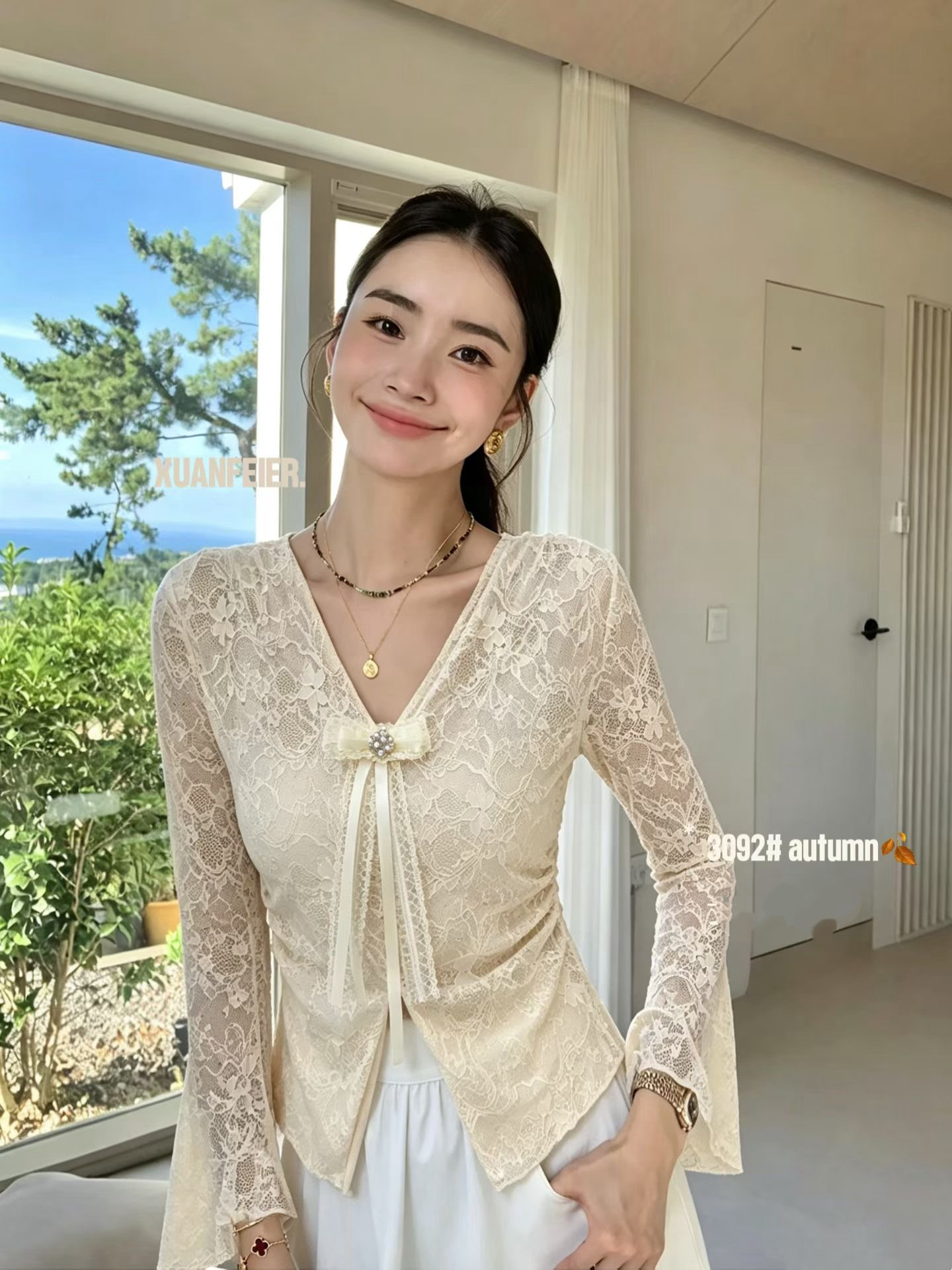 BY29860# 甜美减龄巨好看V领蝴蝶结修身显瘦长袖蕾丝衫 服裝批發女裝批發服飾貨源