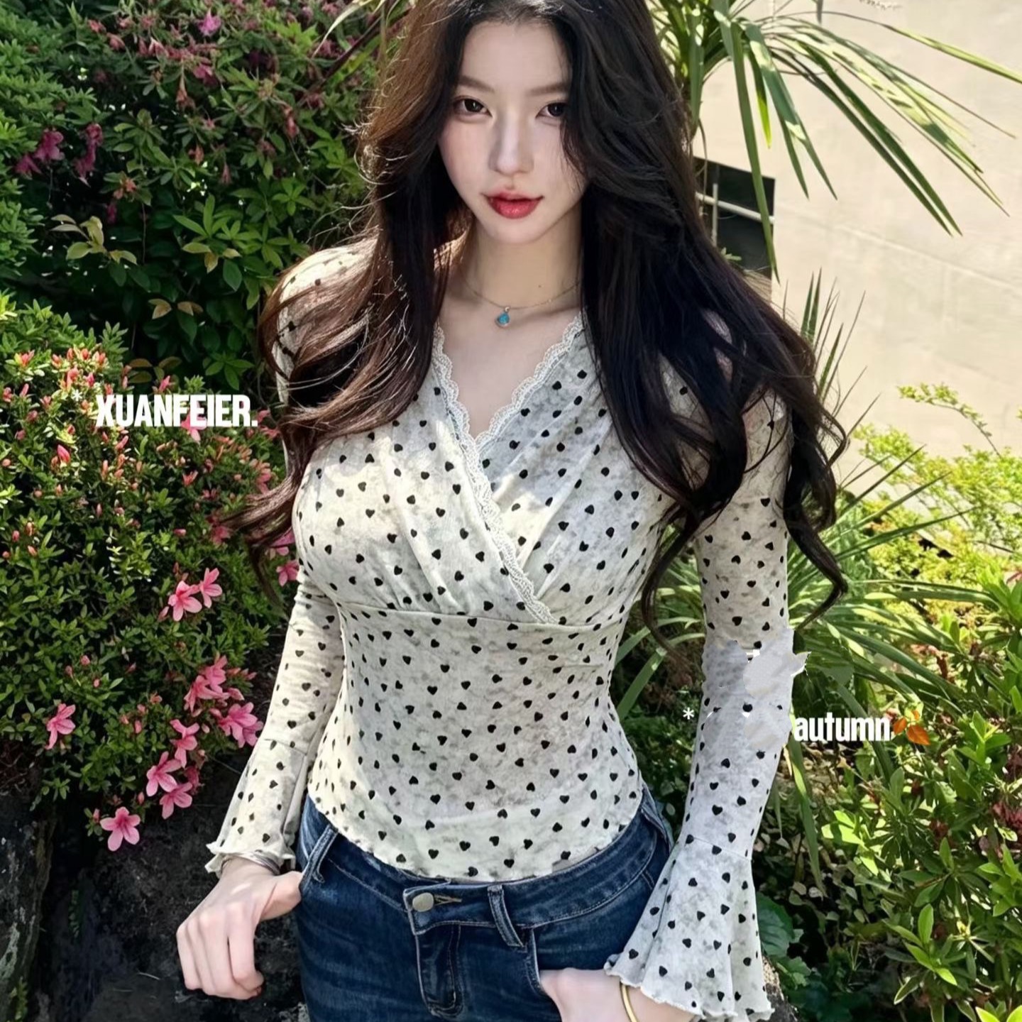 韩版纯欲风V领蕾丝花边拼接爱心...