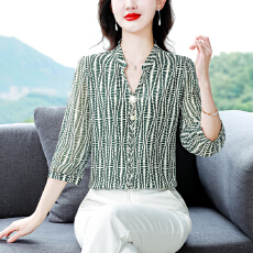 批发高档真丝衬衫女2026夏季新款七分袖洋气宽松显瘦遮肚子年轻<b class='q'>妈妈</b>装