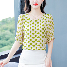 批发2026夏季新款时尚牛油果绿小石头<b class='q'>波点</b>蕾丝边<b class='q'>衬衣</b>女五分袖<b class='q'>衬衫</b>上衣