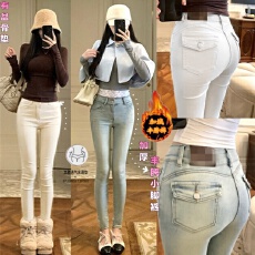 批发加绒丰胯垫裤韩版蜜桃臀修身<b class='q'>小脚裤</b><b class='q'>女</b>秋冬高腰牛仔裤