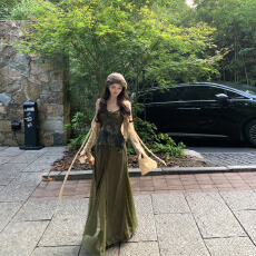 批发川西新疆旅游度假风套装开衫外套挂脖背心吊带<b class='q'>蕾丝</b>拼接半身裙套装