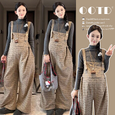 批发原创新品2025冬季打底立领针织+碎花加绒加厚背带裤孕妇两件套装