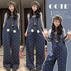 批发原创新品2025冬季加绒加厚针织打底+背带裤孕妇休闲两件套套装