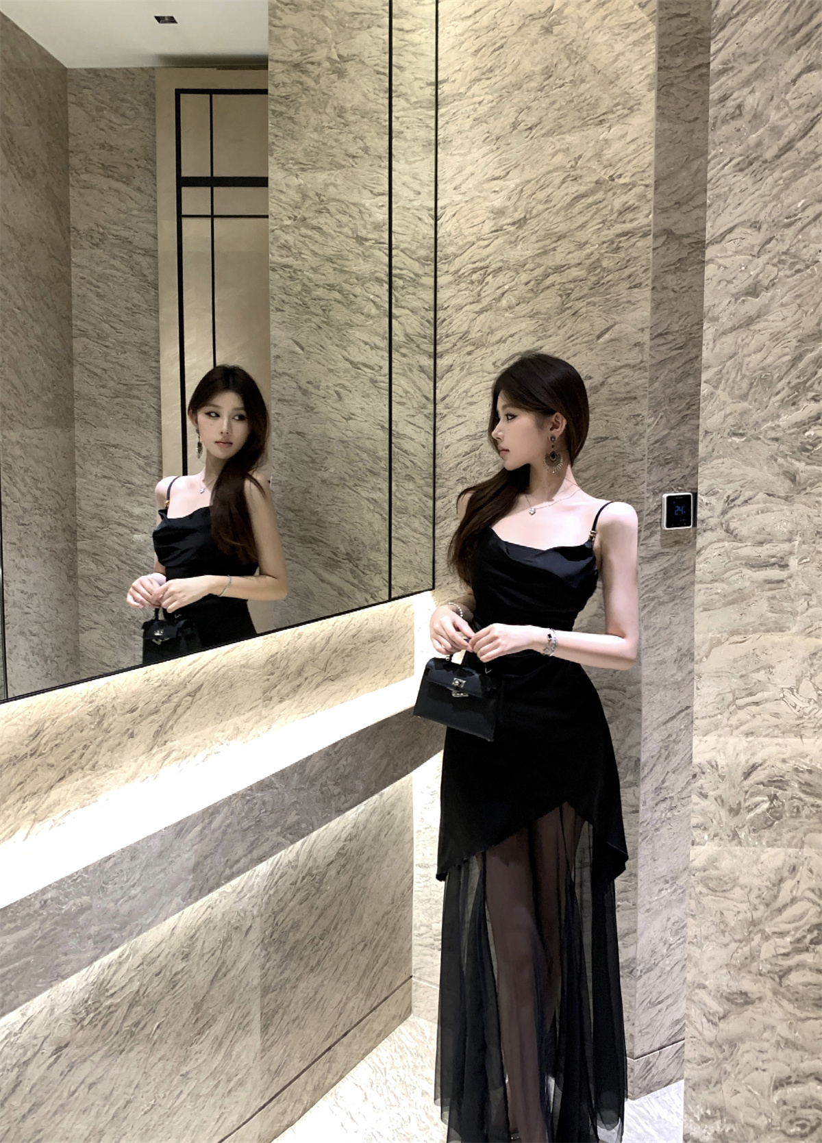 性感缎面网纱拼接不规则礼服裙 服裝批發女裝批發服飾貨源
