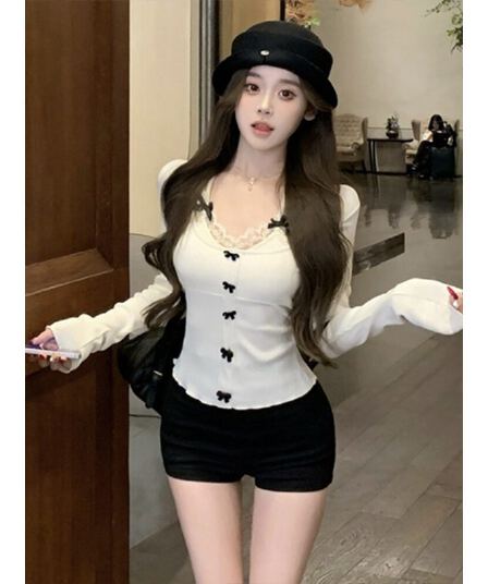 원본 솜씨 가을 겨울 새로운 페이크 레이어드 나비 매듭 레이스 조각 레이스업 디자인 센스 티셔츠 맨위 여성