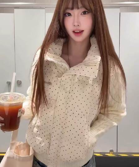 한 부서 달콤함 도트 무늬 니트 패치워크 긴팔 면 의류 여성 코트 겨울 루즈핏 두꺼운 쇼트 스타일 보온 패딩 재킷