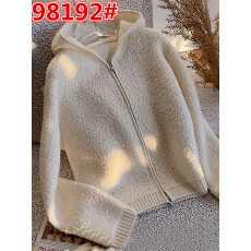 批发巨好看的初冬白色连帽摇粒绒<b class='q'>外套女</b>厚款独特漂亮羊羔毛<b class='q'>短</b>款上衣女