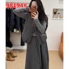 批发【韩风套装】韩系简约口袋无袖马甲+花苞<b class='q'>蓬蓬</b>甜美减龄半身<b class='q'>裙套装</b>