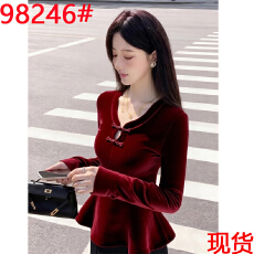 批发新年圣诞红色丝绒上衣2025冬季轻奢高级感法式气质收腰内搭<b class='q'>衬衫</b>女