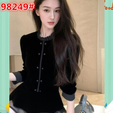 批发法式优雅小香风黑色圆领<b class='q'>长袖</b>丝绒<b class='q'>衬衫</b>女冬季新款洋气修身百搭上衣