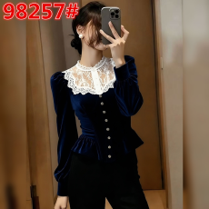 批发轻熟风蓝色蕾丝拼接丝绒<b class='q'>衬衫</b>女2025秋冬<b class='q'>新款</b>轻奢洋气显瘦减龄上衣