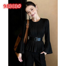 批发2026年春季新款轻奢设计感黑色喇叭袖<b class='q'>收腰</b>上衣女通勤显瘦高级百搭