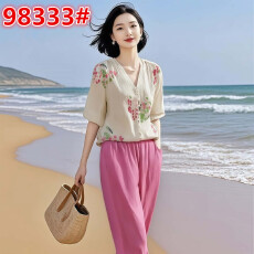 批发女<b class='q'>装</b>显白休闲重工刺绣V领<b class='q'>衬衫</b>＋松紧腰休闲<b class='q'>裤</b>套<b class='q'>装</b>