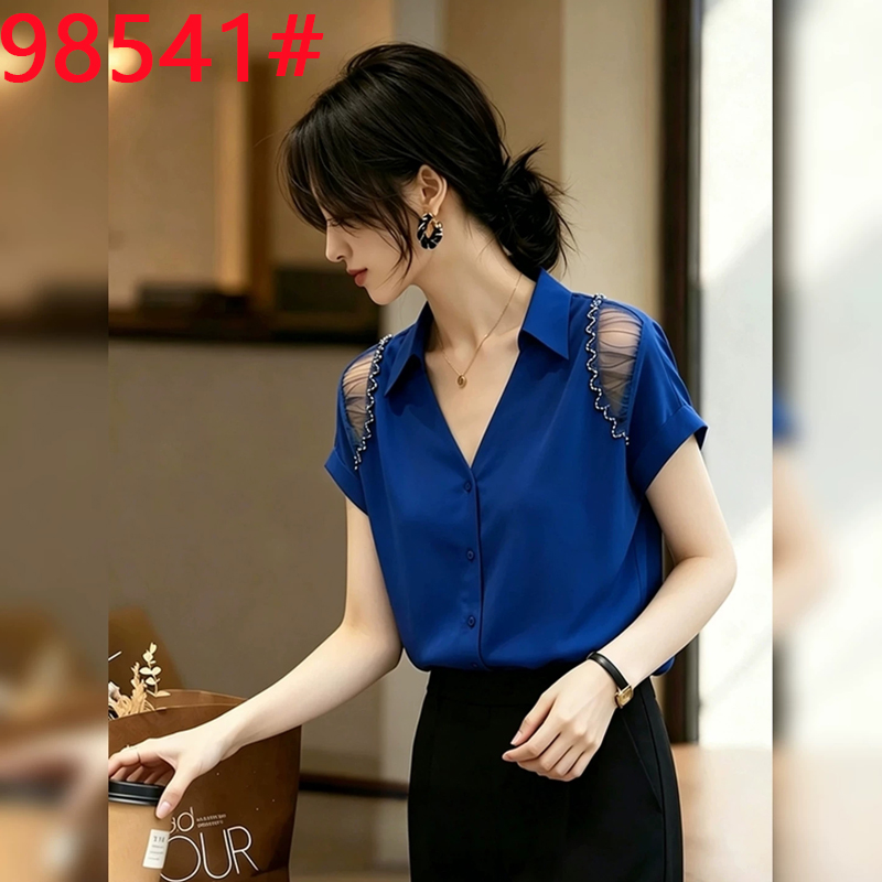 프랑스식 품격 망사 패치워크 파란색 V 넥 셔츠 여름 새로운 패션 연령 감소 루즈핏 다용도 반팔 맨위