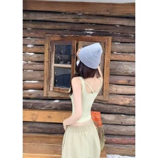 批发2026春季宽肩小清新色系方领<b class='q'>吊带</b>美背可内搭外穿百搭舒适背心早春