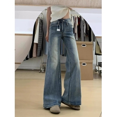 批发美式复古微喇牛仔裤女2025<b class='q'>秋</b>冬新款低腰辣妹宽松喇叭裤子