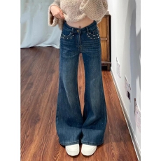 批发满天星烫钻<b class='q'>钉珠</b>微喇<b class='q'>牛仔裤</b>女春季2026新款高腰宽松不贴腿喇叭裤子