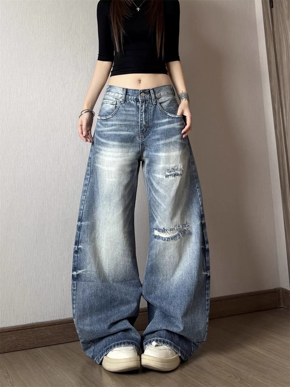 아메리칸 레트로 워싱 패치 찢어진 청바지 남녀 조수 브랜드 악당 잘 생긴 바지 커플 바닥 청소 바지