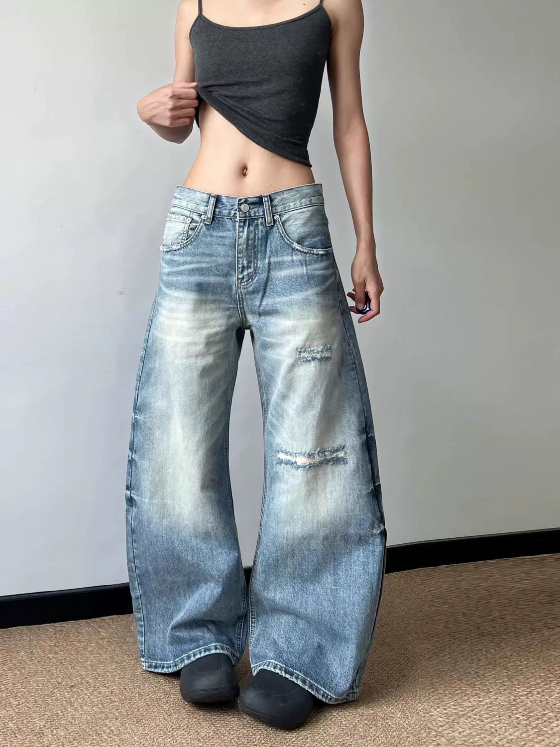 아메리칸 레트로 워싱 패치 찢어진 청바지 남녀 조수 브랜드 악당 잘 생긴 바지 커플 바닥 청소 바지