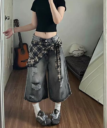 아메리칸 레트로 마 오래된 찢어진 부분 7 점 청바지 2026 여름 새로운 패션 체크무늬 방귀 커튼 스트레이트 와이드 레그 팬츠