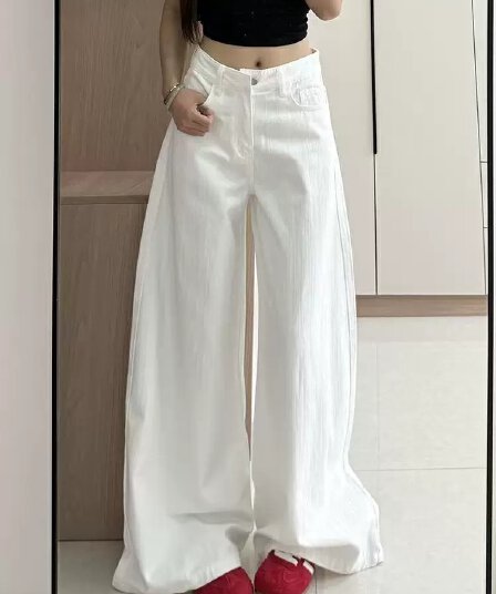 화이트 대나무 마디 곡물 대 넓은 다리 청바지 여성 2026 가을 새로운 루즈핏 슬림해 보이는 도루 센스 나팔 바닥 청소 바지