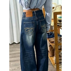 批发阔腿牛仔<b class='q'>裤</b>女2026新款秋爆款设计感美式慵懒风<b class='q'>显瘦</b>直筒宽松弯刀<b class='q'>裤</b>