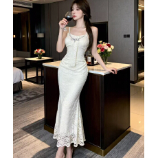 批发实拍 法式辣妹V领镶钻吊带连衣裙<b class='q'>性感</b>名媛蕾丝包臀鱼尾礼服长裙