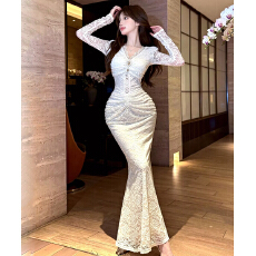 批发实拍 法式温柔风V领修身包臀鱼尾<b class='q'>连衣裙</b>漂亮蕾丝<b class='q'>礼服</b>长裙打底裙