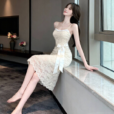 批发实拍法式小个子<b class='q'>蕾丝</b>吊带连衣裙女紧身中长款包臀裙御姐绑礼服裙子
