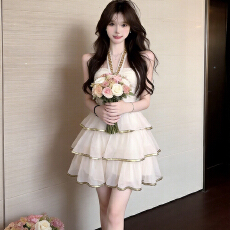 批发实拍法式小众设计感重工闪钻挂脖露背小礼服蛋糕裙女装网纱连衣裙