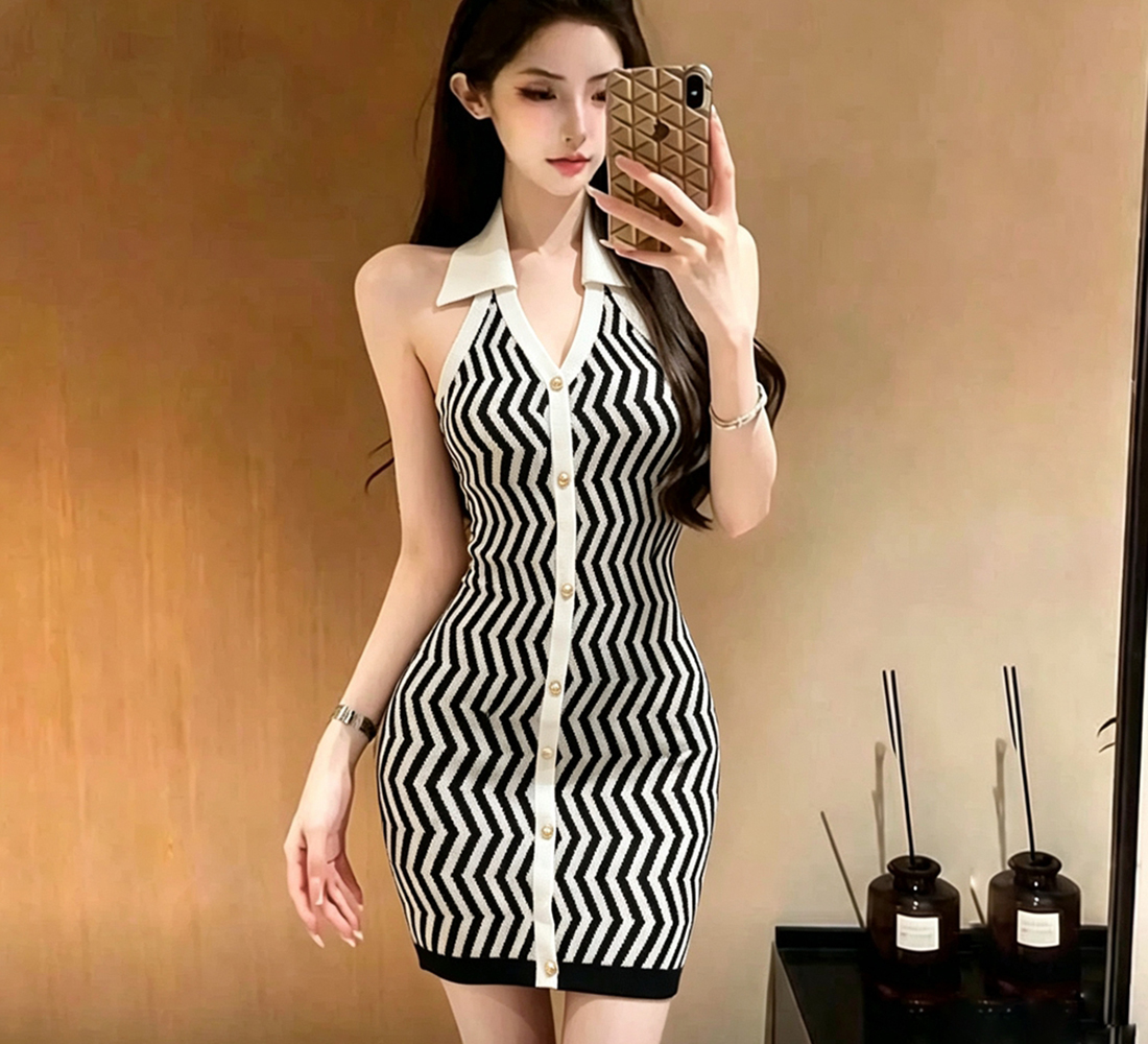 RY7984# 实拍 新款v领性感拼色气质露背挂脖修身显瘦包臀针织连衣裙