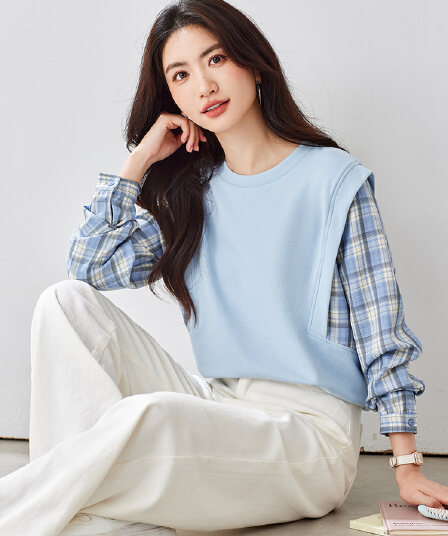 2026 가을 새로운 페이크 레이어드 배색 체크무늬 후드티 여성 긴팔 연령 감소 풀오버 라운드 넥 맨위
