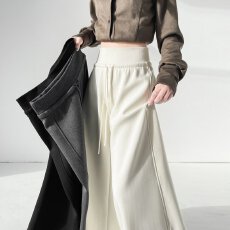 批发实拍2025秋冬新款米白色加绒醋酸羊毛裤阔腿裤高腰羊绒<b class='q'>运动</b>裤女