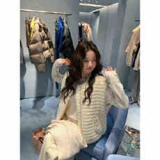 批发张<b class='q'>贝贝</b>设计感小方格泡芙棉服女羽绒服 马甲羽绒棉服菱格轻薄大码