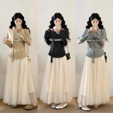 批发法式纯欲蕾丝花边方领长袖t恤女秋辣妹修身显瘦绝美上衣加半身裙