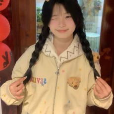 批发星星印花<b class='q'>小熊</b>棒球服外套女2025春秋新款小众设计感宽松夹克上衣潮