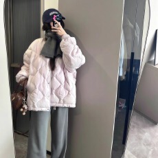 批发淡紫色菱格短款<b class='q'>羽绒服</b>女2025冬季新款加厚保暖小个子外套