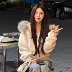 批发2026冬新款羊羔毛<b class='q'>外套</b>女短款连帽显瘦加厚环保皮草年轻款毛毛大衣