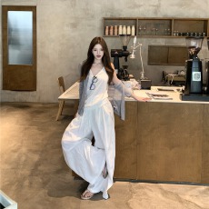 批发实拍慵懒风<b class='q'>打底</b>背心基础上衣+针织防晒开衫+亚麻宽松休闲裤<b class='q'>长裤</b>女