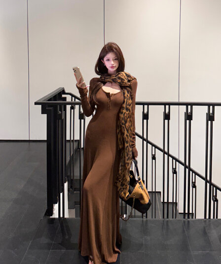 실사 가을 레트로 섹시함 다용도 몸매 가꾸기 슬림해 보이는 니트 인어 꼬리 롱 스커트 여성 드레스