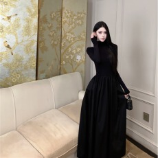 批发实拍秋季复古性感高领针织<b class='q'>连衣裙</b>气质收腰过膝内搭长裙子女