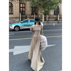 批发实拍秋季复古性感新款内搭伴侣长袖斜肩显瘦长款<b class='q'>连衣裙</b>女