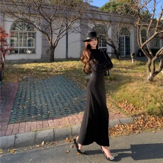 批发实拍秋冬复古性感优雅气质披肩收腰显瘦针织<b class='q'>连衣裙</b>长裙女