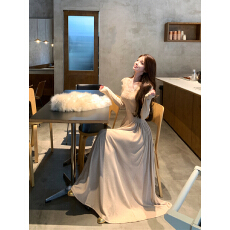 批发实拍复古性感V领温柔蕾丝花边大摆<b class='q'>连衣裙</b>收腰显瘦长裙女