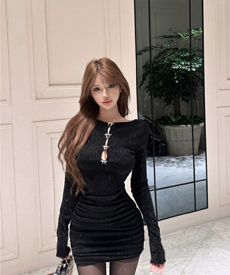 실사 레트로 섹시함 디자인 센스 홀로우 아웃 반짝임 전후 둘 착용 허리 수축 슬림해 보이는 타이트 스커트 여성 드레스