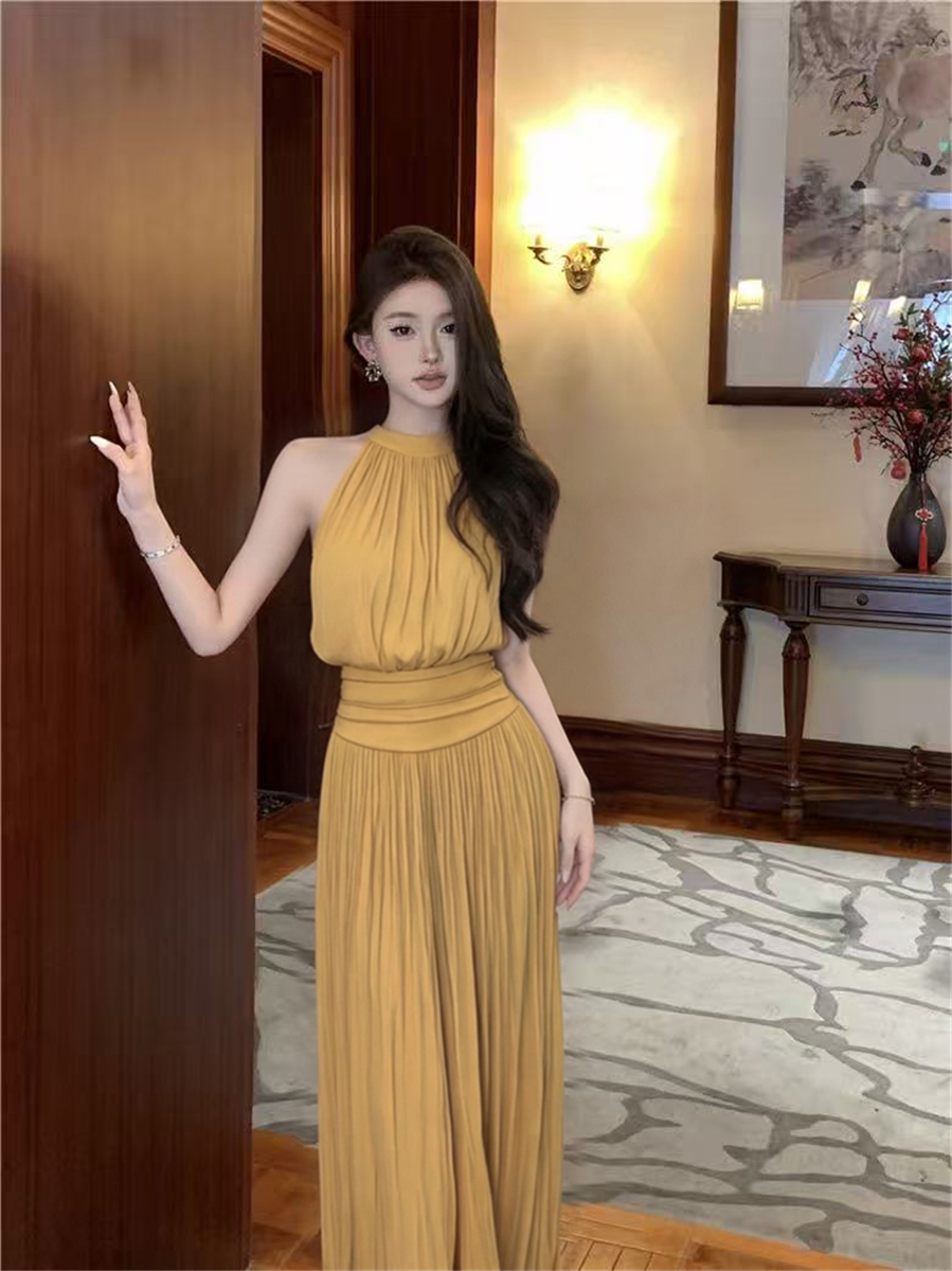 실사 여름 섹시함 휴가 바람 세트 행침 목 캐미솔 맨위 빅 플레어 스커트 플리츠 롱 스커트 두 조각 여성 세트